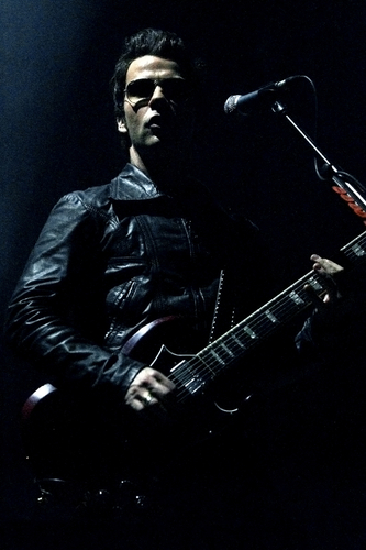 Kelly Jones of The Stereophonics performs live on November 15